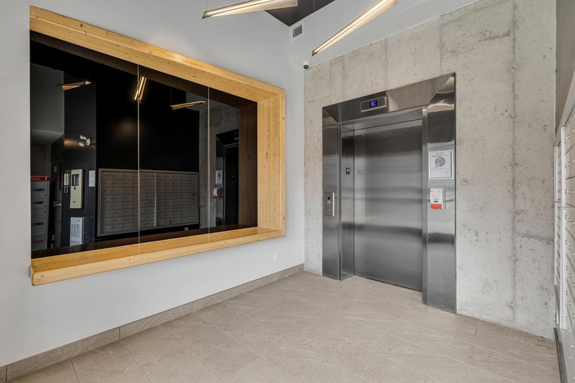 INITIAL / ARTWOOD / Centre-ville de Quebec Extérieur photo